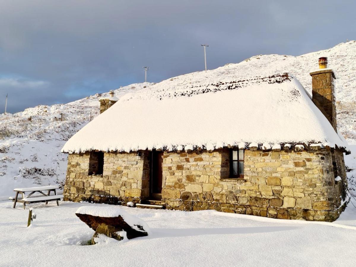 Tigh Mairi At Mary'S Thatched Cottages Elgol Buitenkant foto